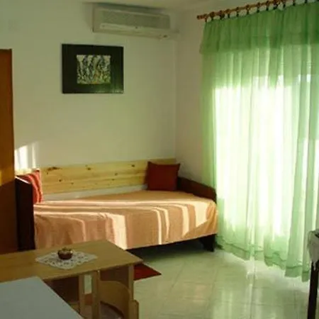 Apartment Mladen Pula