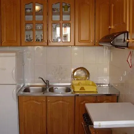 Mladen Apartment *