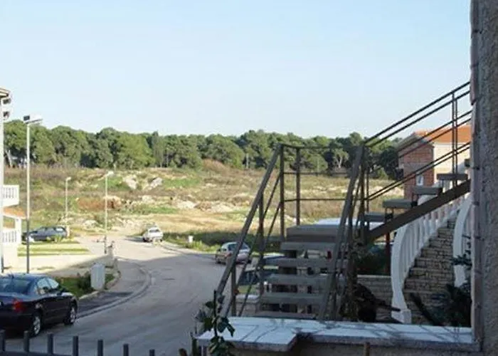 Mladen * Pula